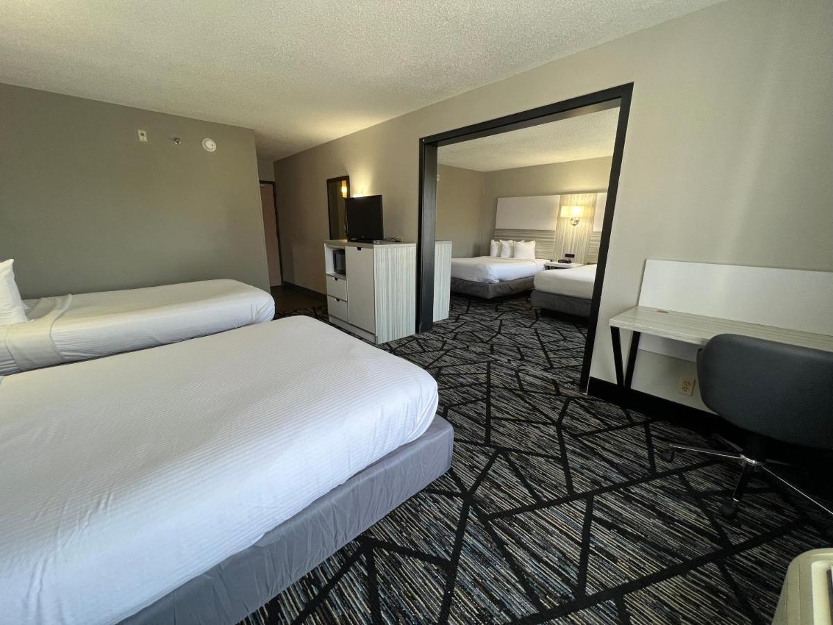 Hotel Baymont By Wyndham Peoria Extérieur photo