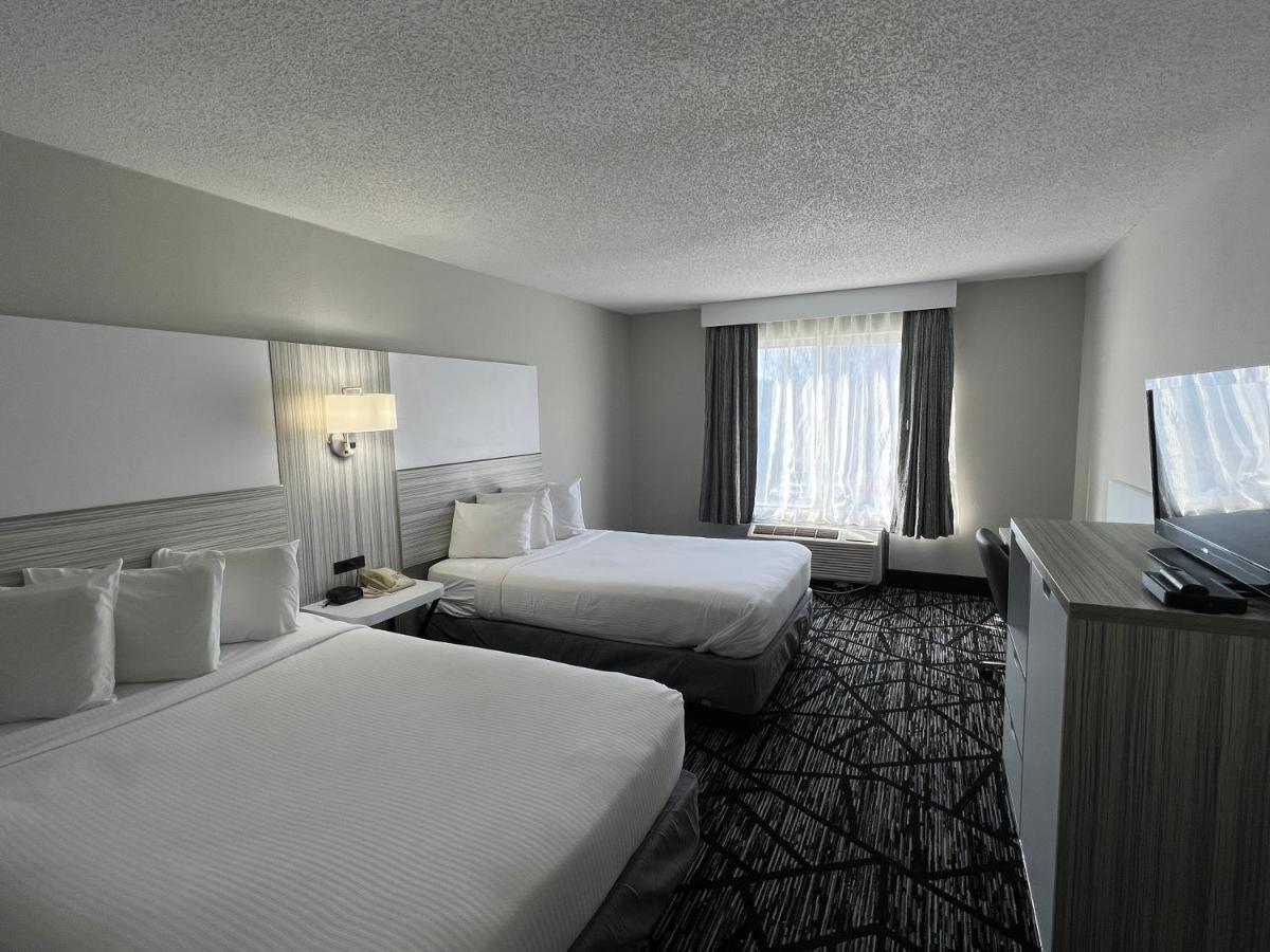 Hotel Baymont By Wyndham Peoria Extérieur photo