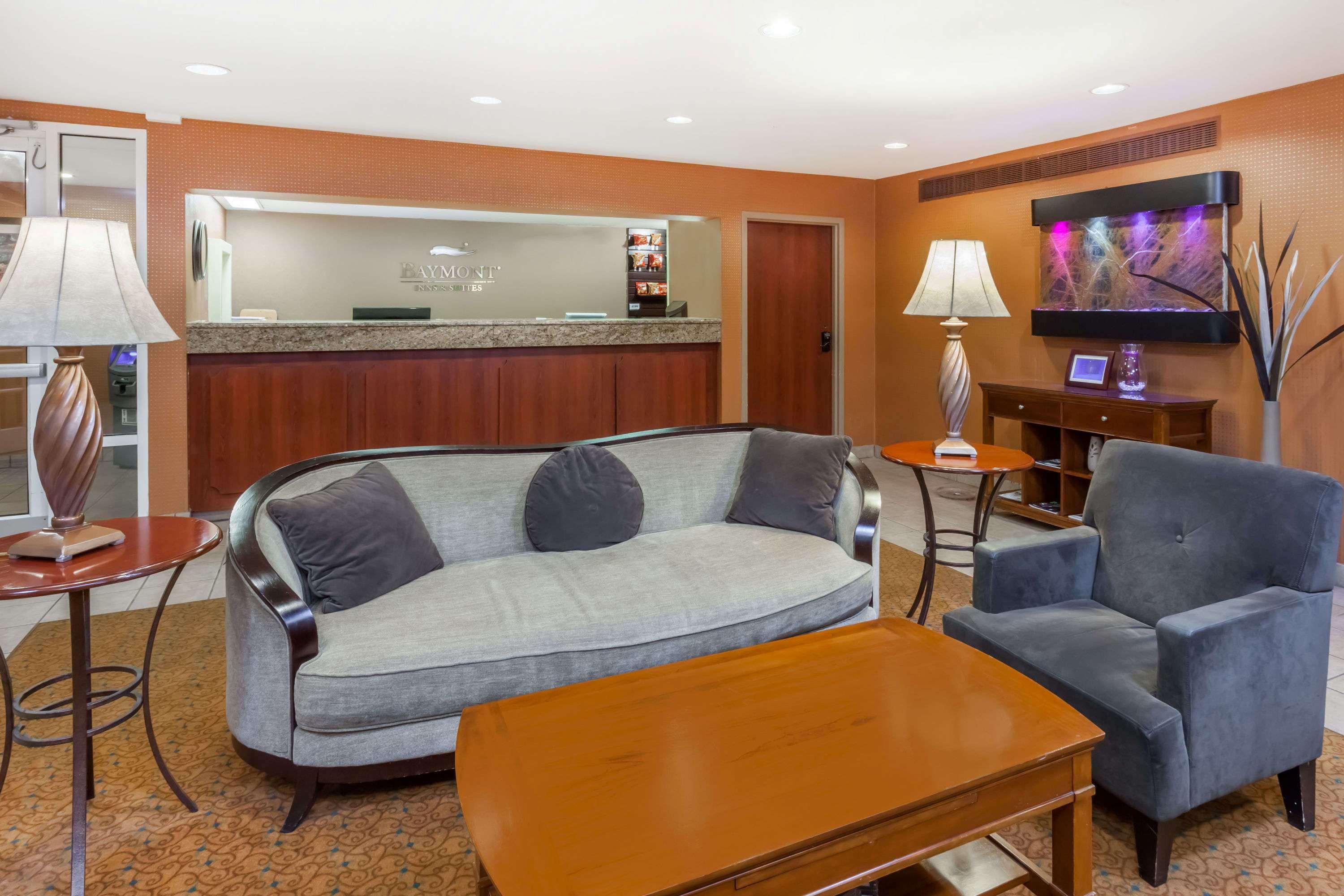 Hotel Baymont By Wyndham Peoria Extérieur photo